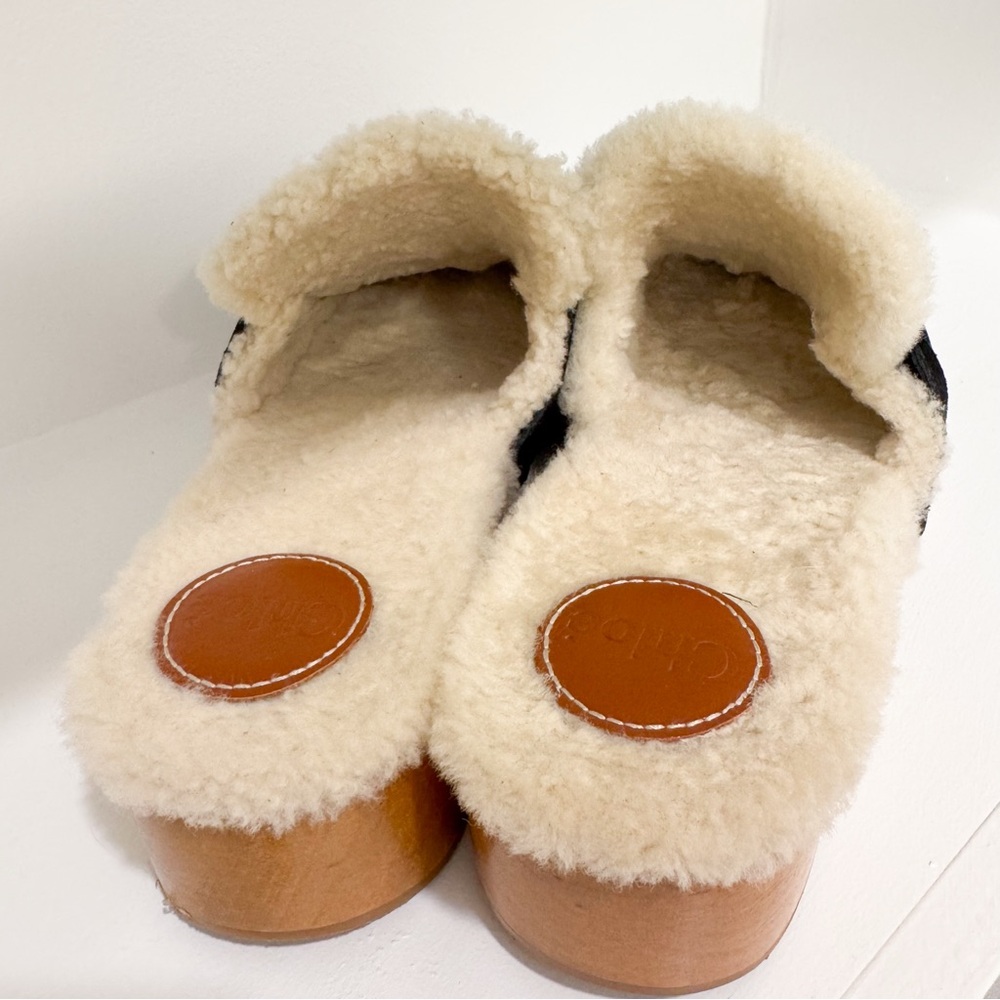 CHLOÉ Joy Suede & Shearling Clogs - Picture 10 of 15